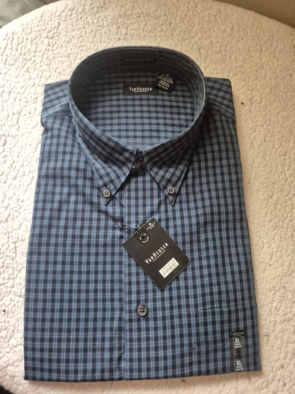 Van Heusen Navy and Light Blue Plaid Button-Down Shirt Long Sleeve